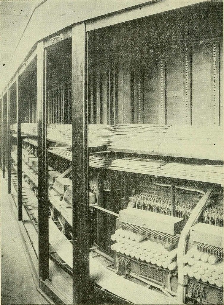 An illustration from The practical telephone handbook and guide to the telephonic exchange, 1906, leaf 261