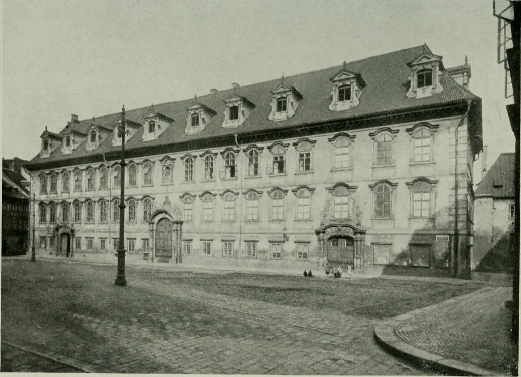 An illustration from Praha barokní, 1915, leaf 68