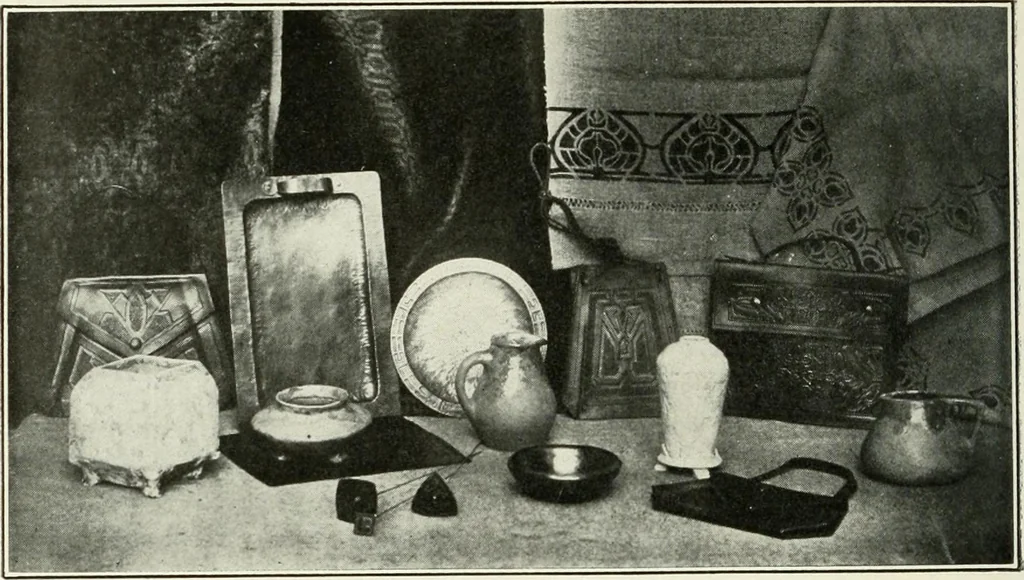 An illustration from Present status of drawing and art in the elementary and secondary schools of the United States, 1914, leaf 431