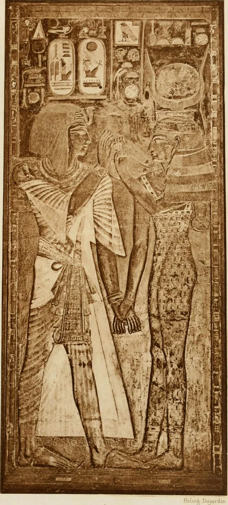An illustration from Principaux monuments du Musée égyptien de Florence : première partie : stèles, bas-reliefs et fresques, 1882, leaf 118