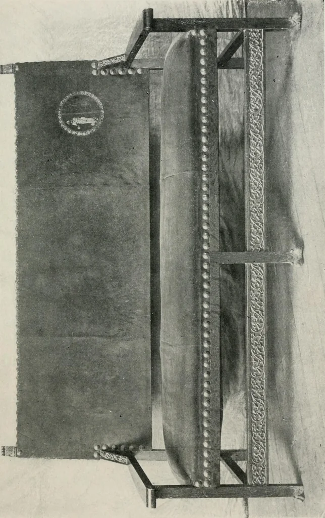 An illustration from Principles and practice of show-card writing, prepared in the Extension divison of the University of Wisconsin, 1922, leaf 210