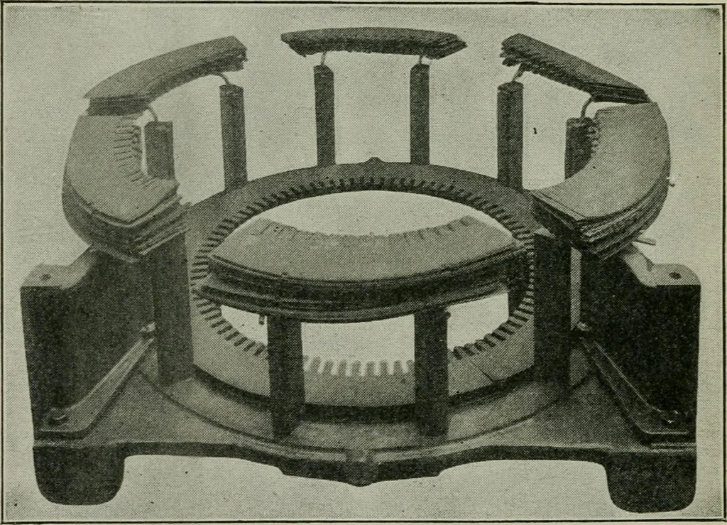 An illustration from The principles underlying radio communication, 1922, leaf 161