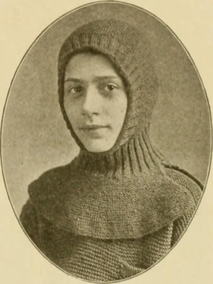 An illustration from The Priscilla war work book, including directions for knitted garments and comfort kits from the American Red cross, and knitted garments for the boy scout, 1917, leaf 30