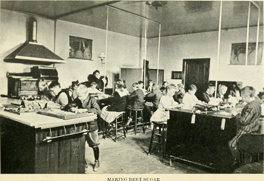 An illustration from Projects in the primary grades; a plan of work for the primary grades and the kindergarten, 1919, leaf 66