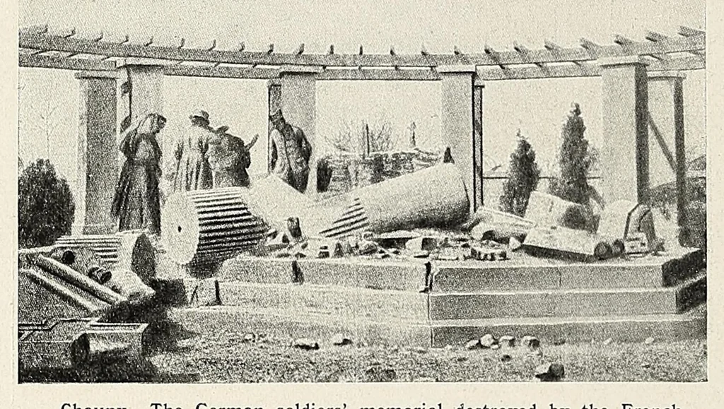 An illustration from Protection of art during war. Reports concerning the condition of the monuments of art at the different theatres of war and the German and Austrian measures taken for their preservation, rescue and research, in collaboration with Gerhard Bersu, Heinz Braune, Paul Buberl [and others], 1919, leaf 80