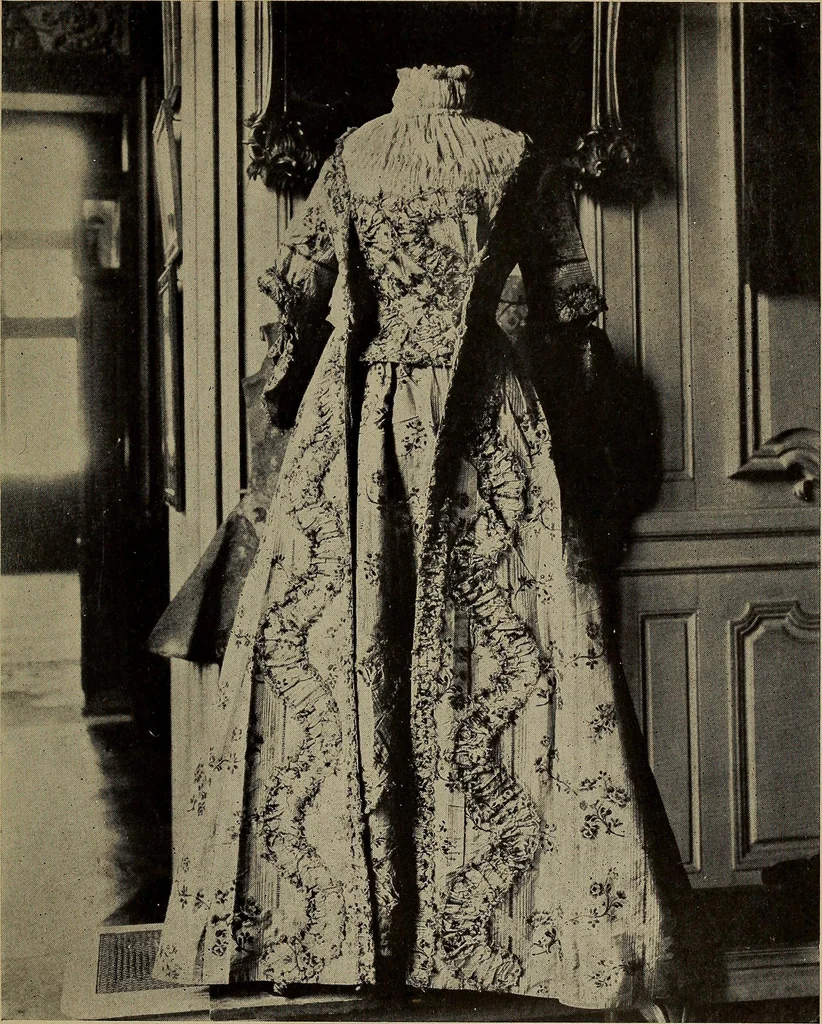 An illustration from The psychology of dress, 1920, leaf 306