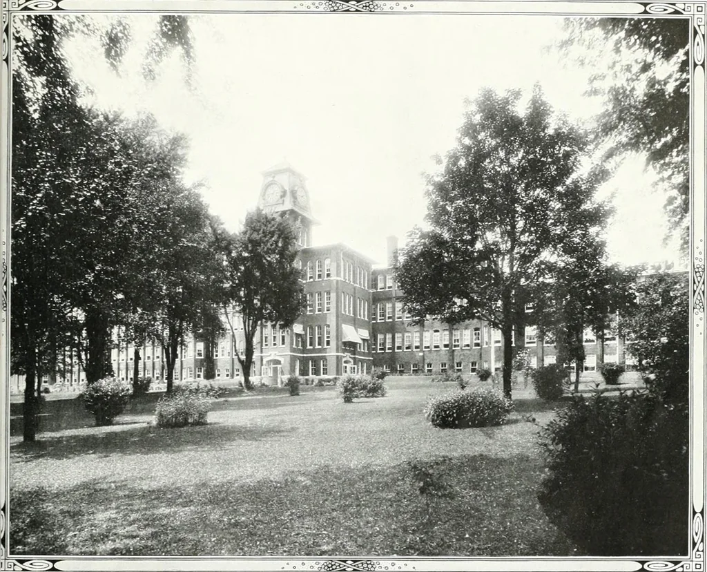 An illustration from P.W. Ellis & Co. Limited, the jewellery headquarters of Canada : 1915-1916 illustrated catalogue : importing and manufacturing, gold and silversmiths, makers of Ellis watch cases, 1915, leaf 36