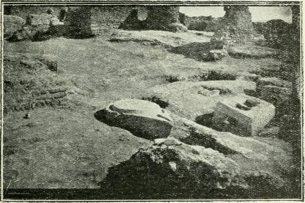 An illustration from Rambles in Cairo, 1917, leaf 124