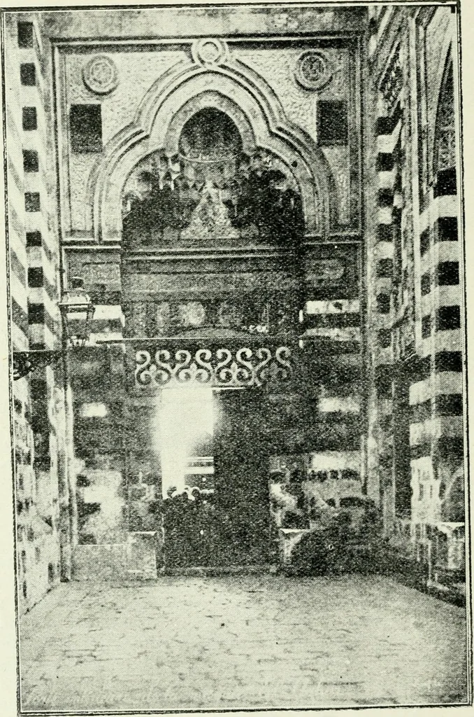 An illustration from Rambles in Cairo, 1917, leaf 31