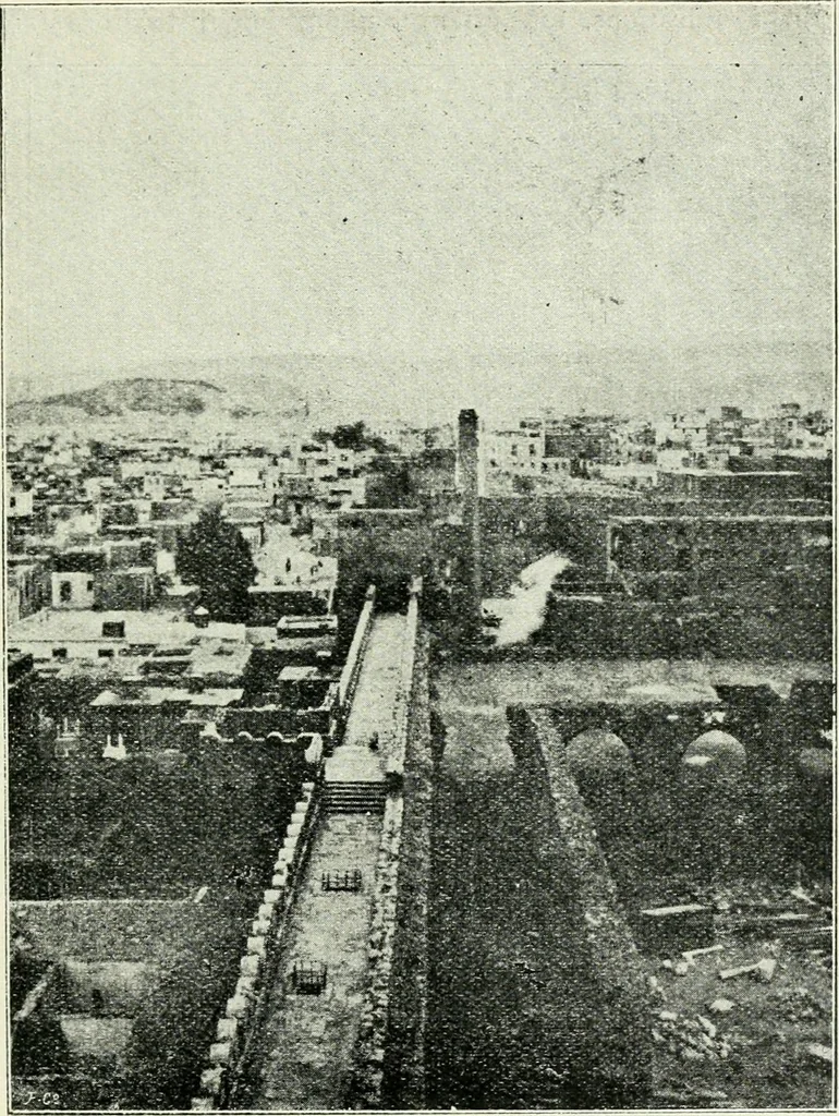 An illustration from Rambles in Cairo, 1917, leaf 36