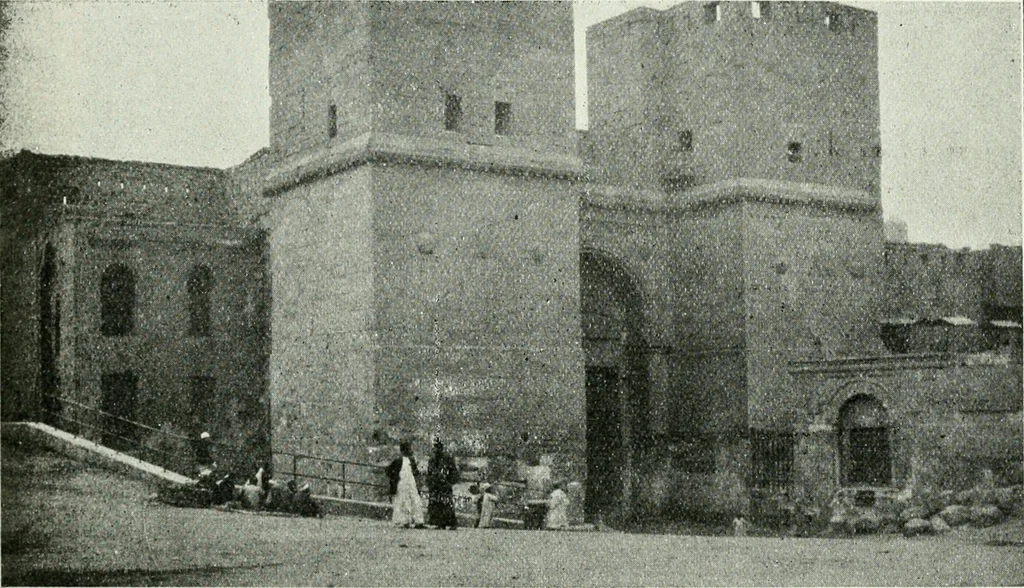 An illustration from Rambles in Cairo, 1917, leaf 41