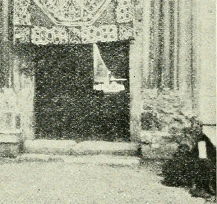 An illustration from Rambles in Cairo, 1917, leaf 75