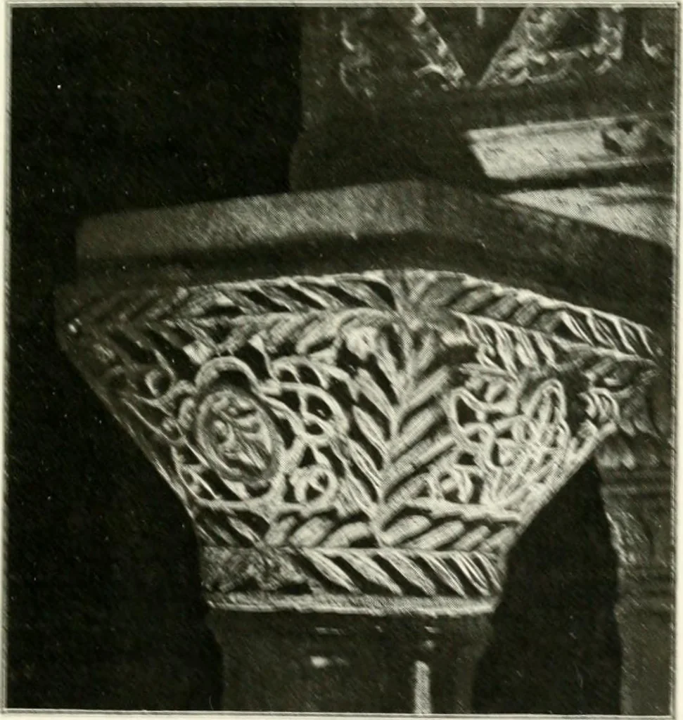 An illustration from Ravenne, 1907, leaf 112