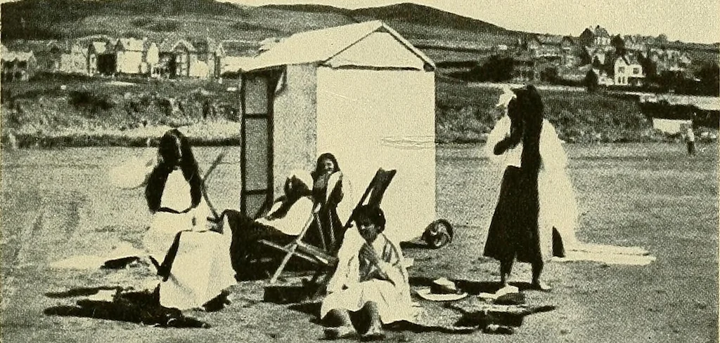 An illustration from Raymond, or life and death : with examples of the evidence for survival of memory and affection after death, 1916, leaf 280