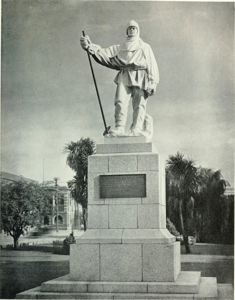 An illustration from R.B.S. Modern British sculpture, 1900, leaf 124