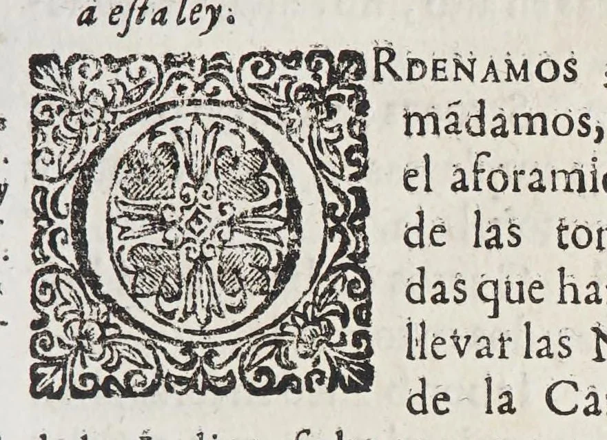 An illustration from Recopilacion de leyes de los reynos de las Indias. : Mandadas imprimir, y publicar por la Magestad Catolica del rey don Carlos II, nuestro señor. Va dividida en quatro tomos, con el indice general, y al principio de cada tomo el indice especial de los titulos, que contiene, 1681, leaf 111