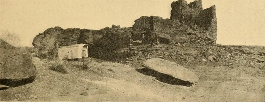 An illustration from Records of the past, 1904, leaf 28