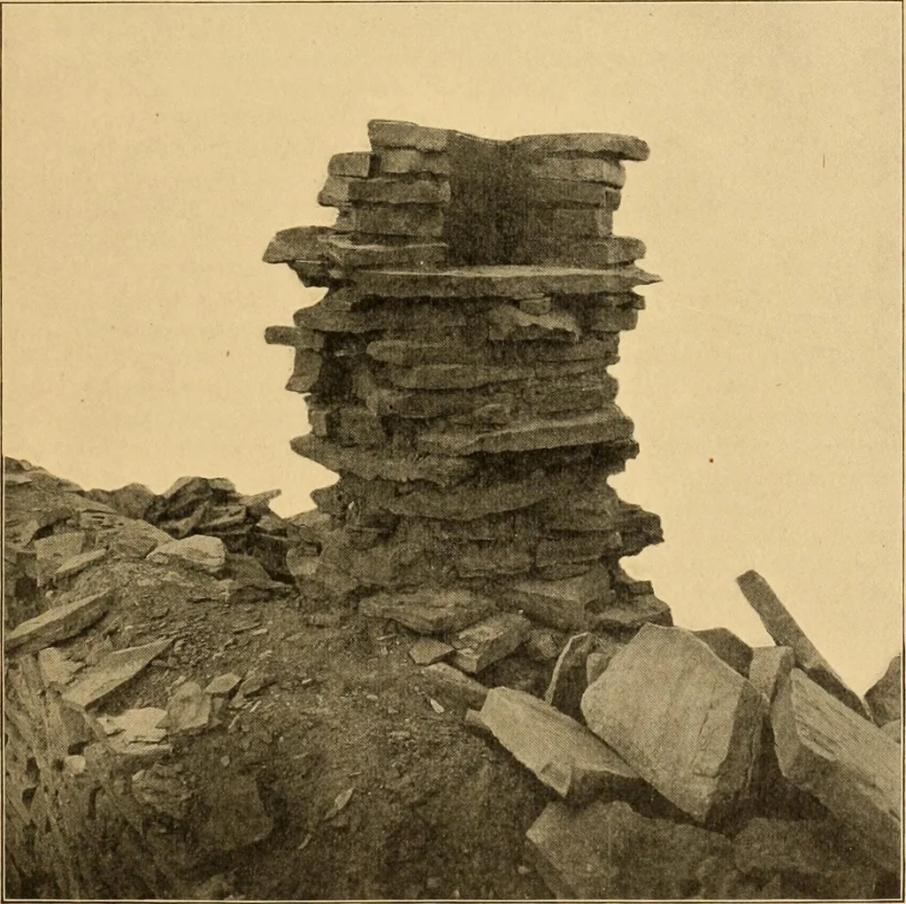 An illustration from Records of the past, 1904, leaf 28