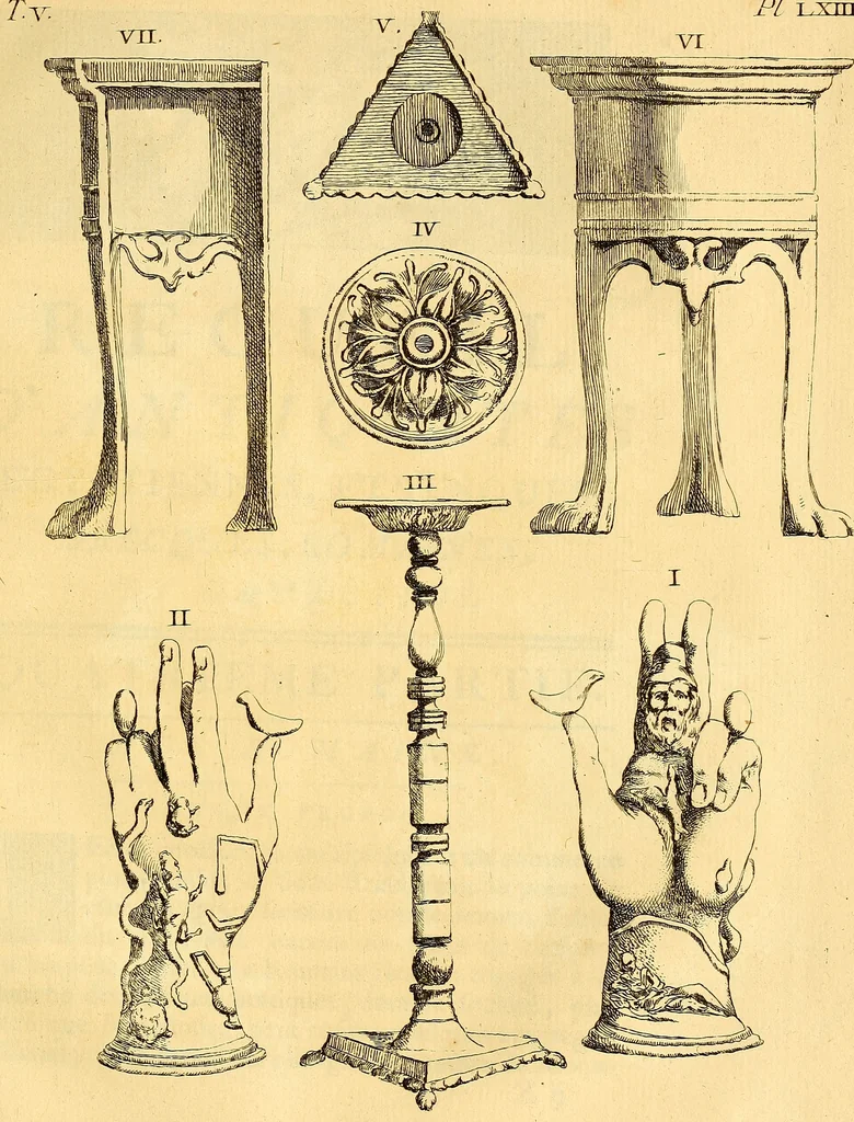 An illustration from Recueil d'antiquités égyptiennes, étrusques, greques et romaines, 1752, leaf 338