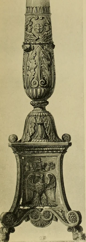 An illustration from Recueil de dessins d'orfevrerie du premier empire par biennais orfevre de Napoléon 1er et de la couronne, 1900, leaf 92