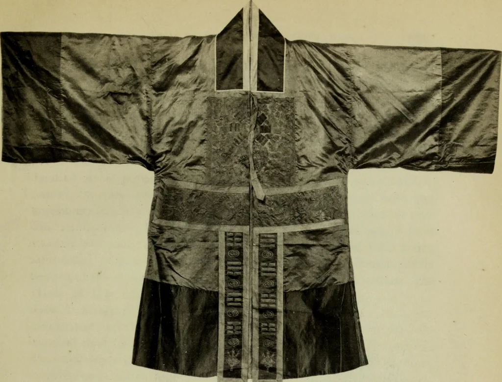 An illustration from The religious system of China, its ancient forms, evolution, history and present aspect, manners, custom and social institutions connected therewith, 1892, leaf 372