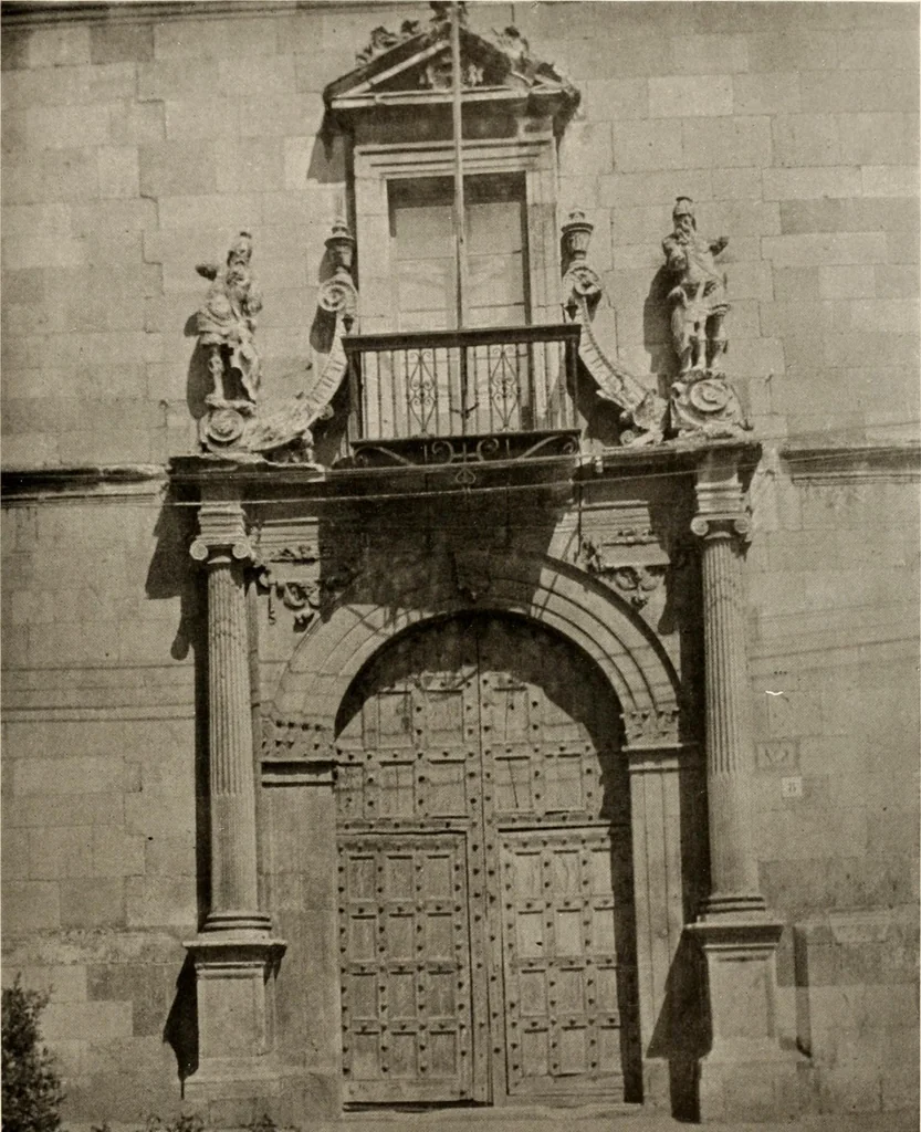 An illustration from The renaissance architectvre of central and northern Spain, a collection of photographs and measvred drawings,, 1920, leaf 108