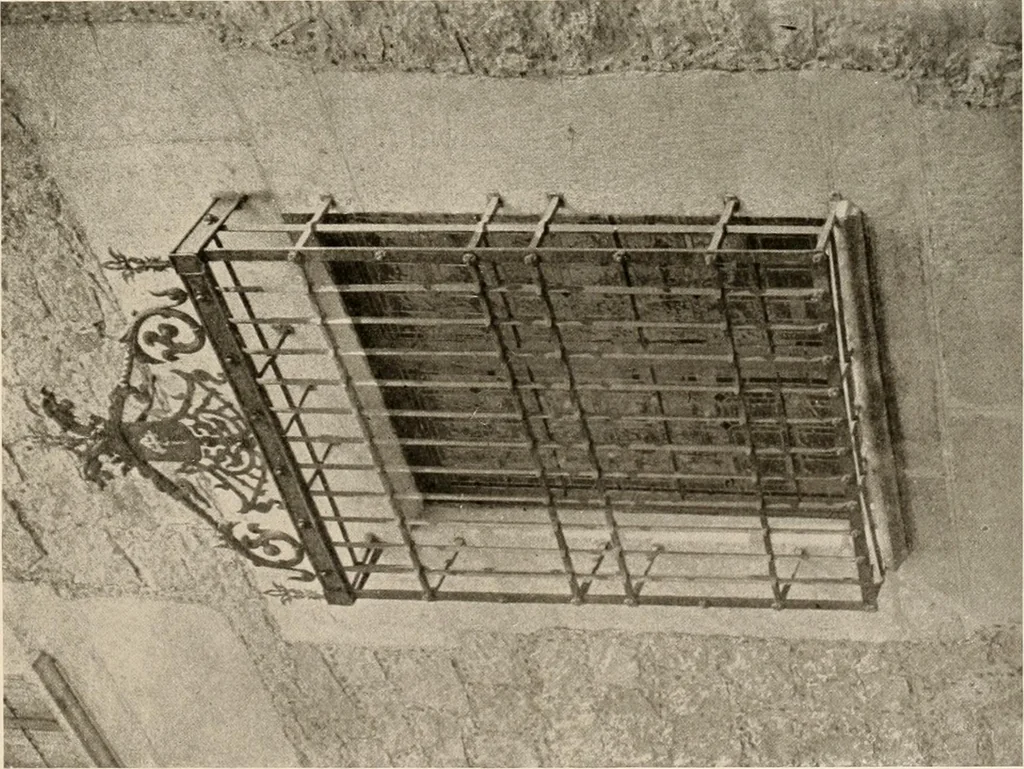 An illustration from The renaissance architectvre of central and northern Spain, a collection of photographs and measvred drawings,, 1920, leaf 222