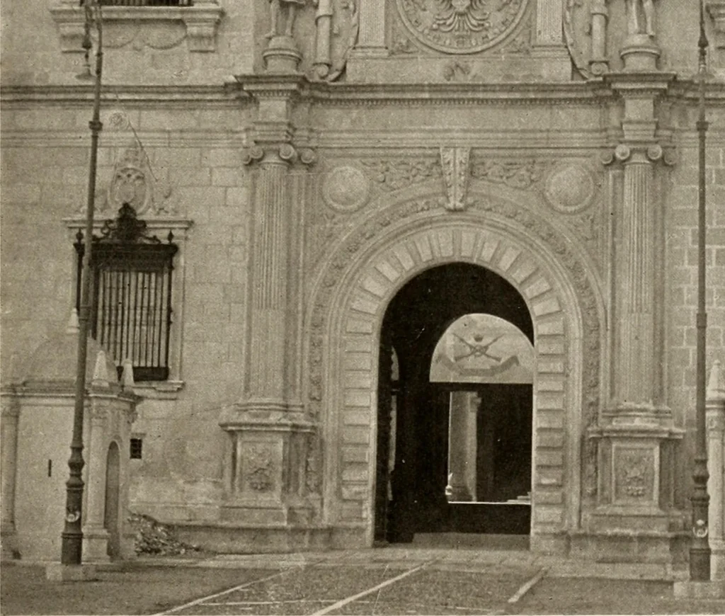 An illustration from The renaissance architectvre of central and northern Spain, a collection of photographs and measvred drawings,, 1920, leaf 24