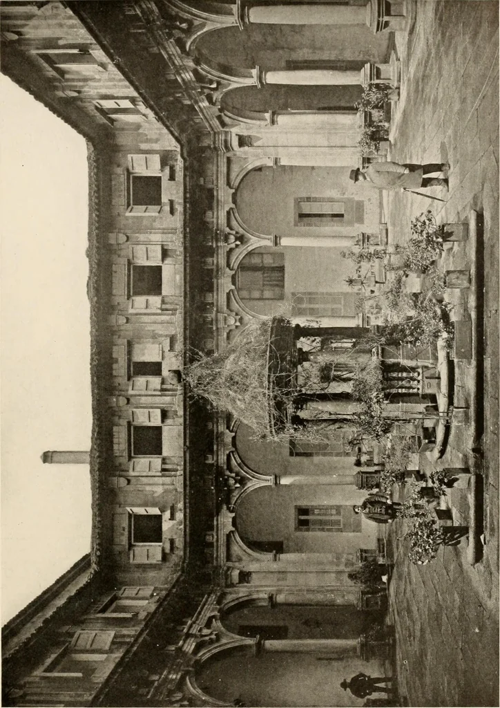 An illustration from The renaissance architectvre of central and northern Spain, a collection of photographs and measvred drawings,, 1920, leaf 90