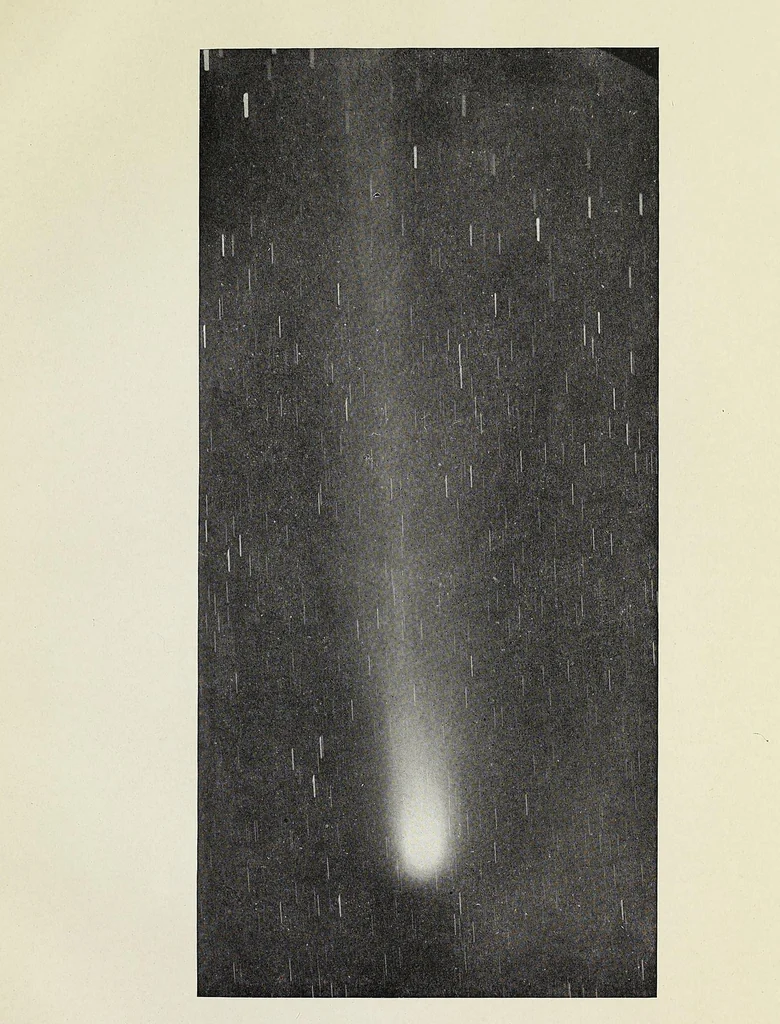 An illustration from Report of Comet Committee 1909-1913 : with index catalogue of all photographs of Halley's Comet, 1915, leaf 97