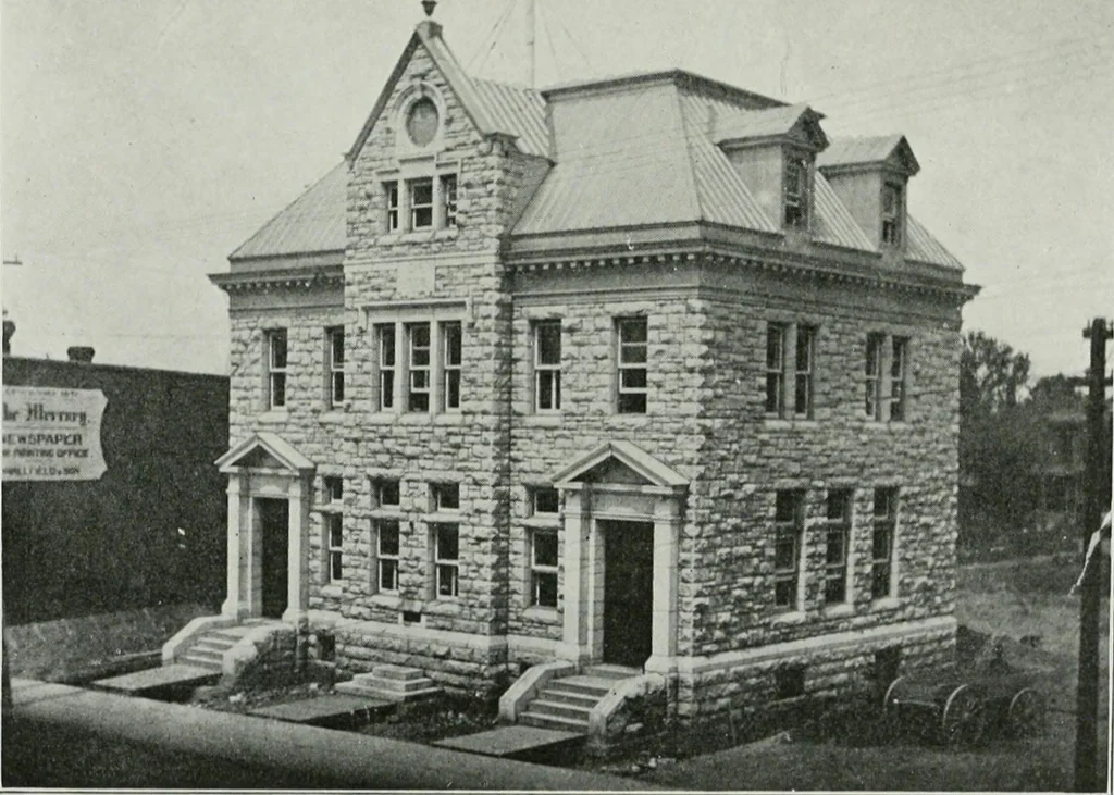 An illustration from ... Report on the building and ornamental stones of Canada, vol. I-V, 1912, leaf 516