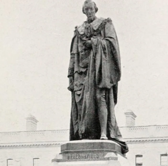 An illustration from Return of outdoor memorials in London, other than statues on the exterior of buildings, memorials in the nature of tombstones, memorial buildings and memorial trees, 1910, leaf 14