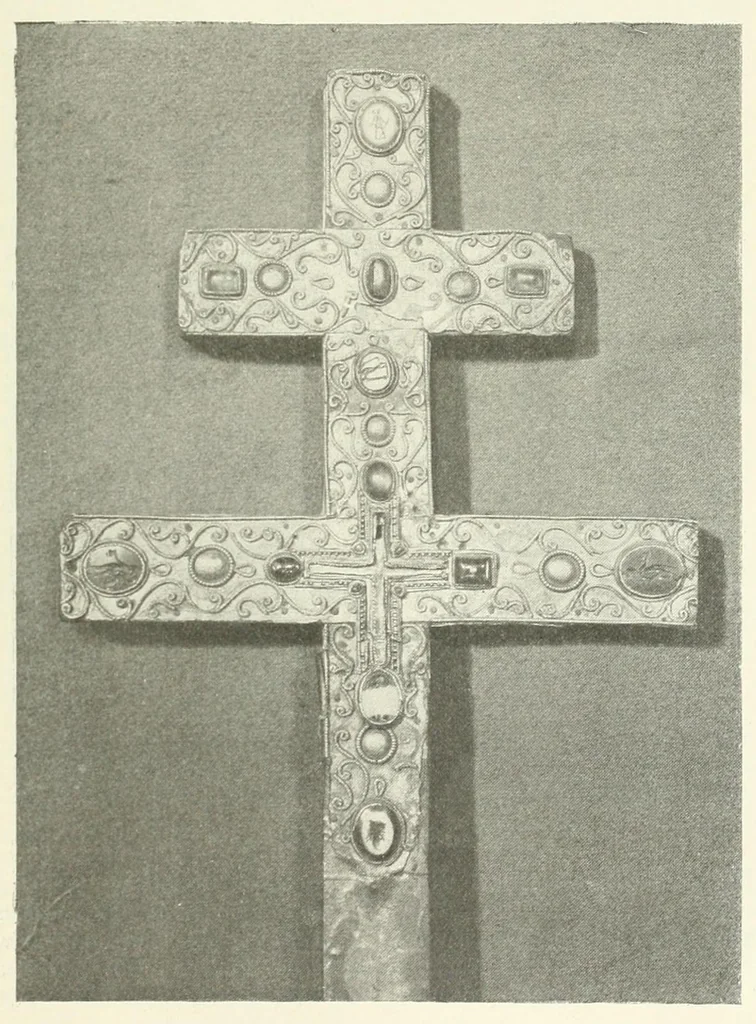 An illustration from Revue de l'art chrétien, 1857, leaf 361