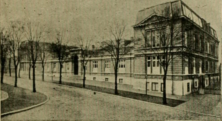 An illustration from Revue générale des mati`eres colorantes et des industries qui s'y rattachent, 1908, leaf 314