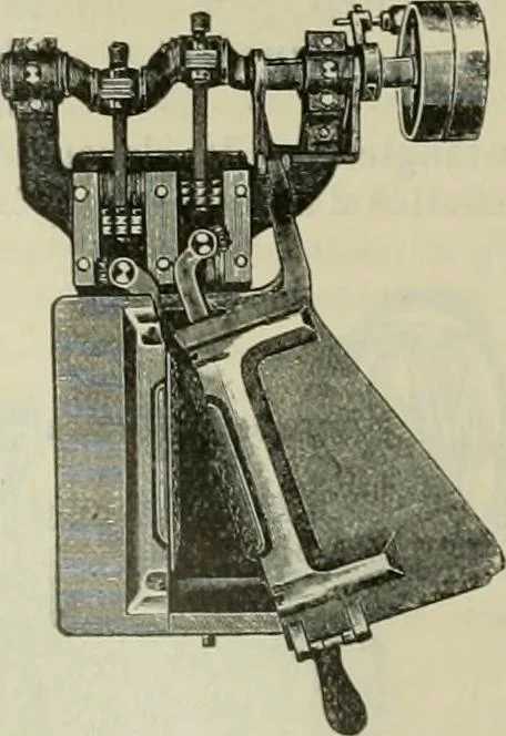 An illustration from Revue générale des mati`eres colorantes et des industries qui s'y rattachent, 1908, leaf 393