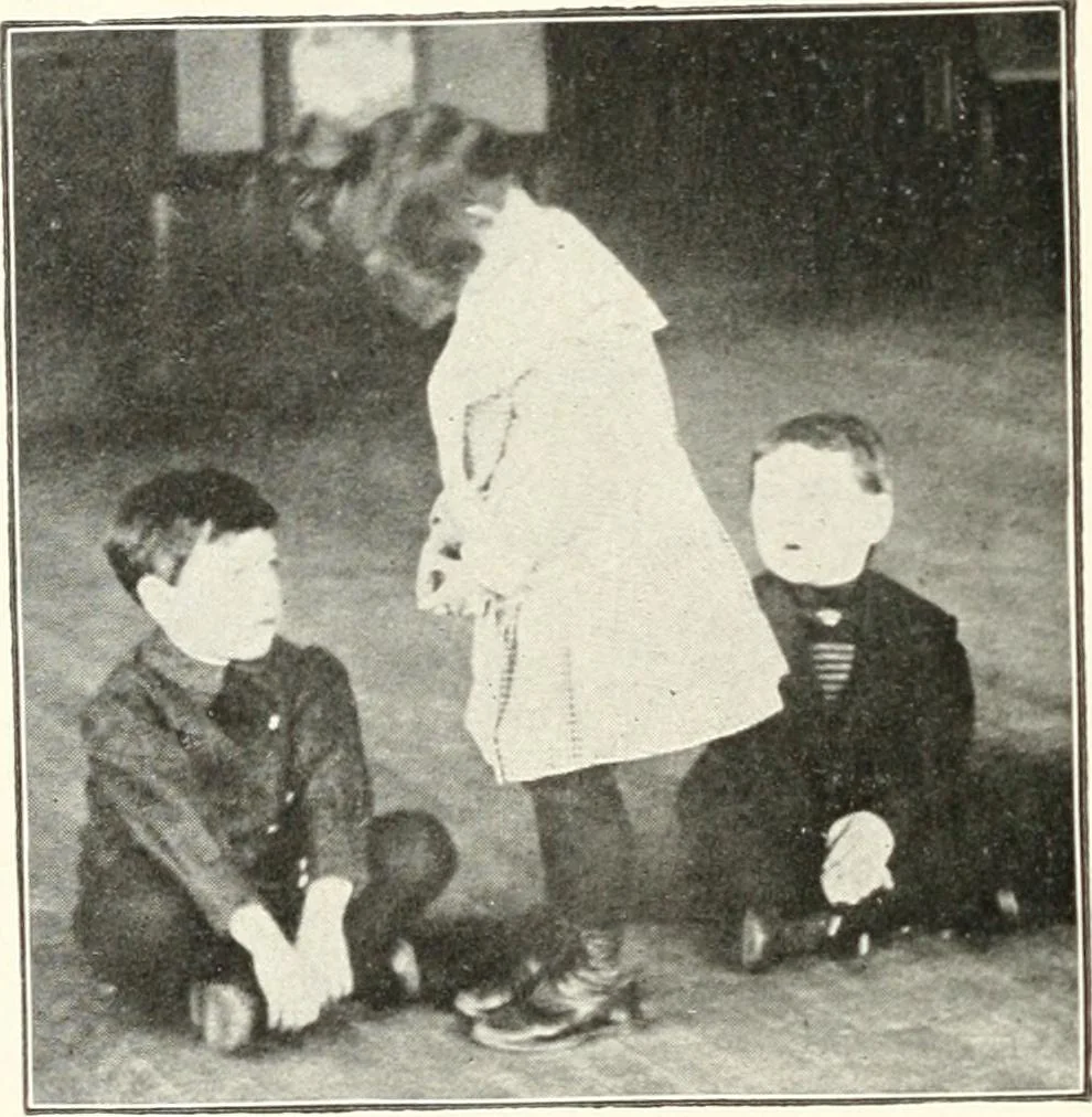 An illustration from Rhymes for little hands, 1906, leaf 107