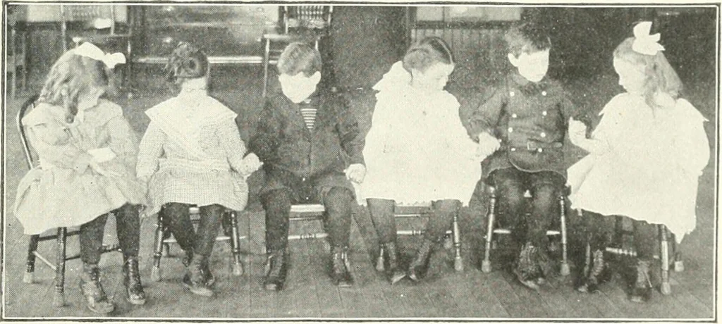 An illustration from Rhymes for little hands, 1906, leaf 66