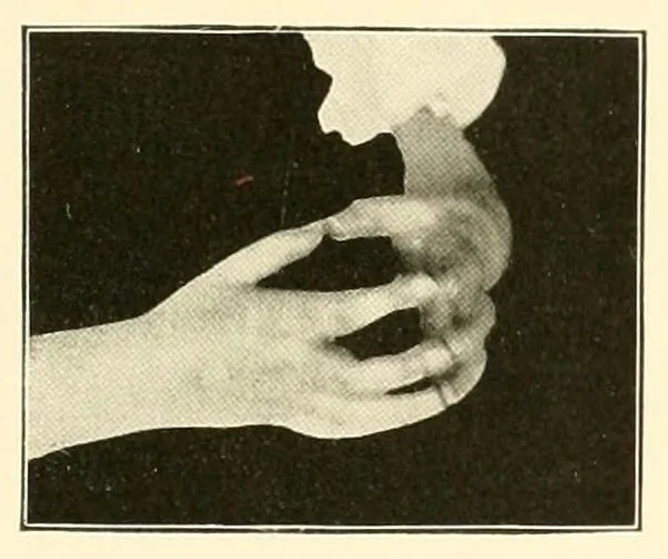 An illustration from Rhymes for little hands, 1906, leaf 89