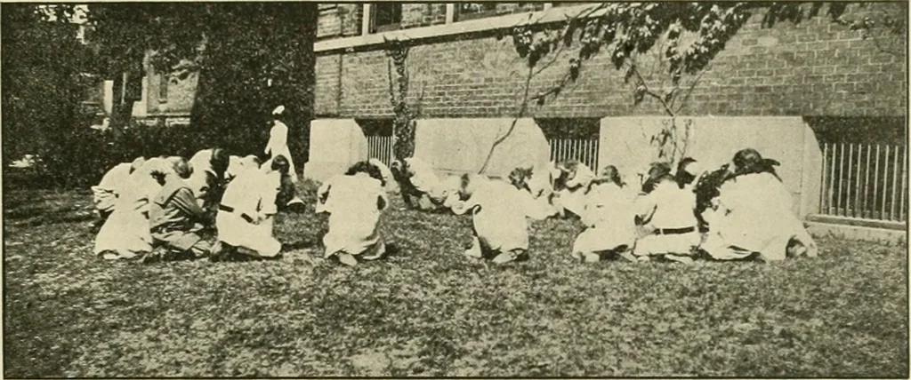 An illustration from Rhythmic action plays and dances; a book of original games and dances, arranged progressively, to Mother Goose and other action songs, with a teaching introductory; for the kindergarten, primary schools, playground and gymnasium, 1915, leaf 168