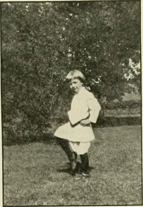 An illustration from Rhythmic action plays and dances; a book of original games and dances, arranged progressively, to Mother Goose and other action songs, with a teaching introductory; for the kindergarten, primary schools, playground and gymnasium, 1915, leaf 70