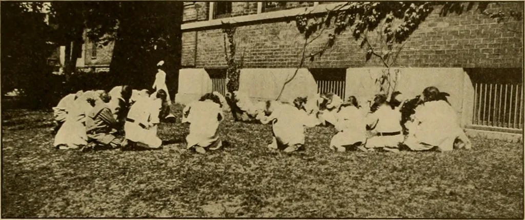 An illustration from Rhythmic action plays and dances; a book of original games and dances, arranged progressively, to Mother Goose and other action songs, with a teaching introductory; for the kindergarten, primary schools, playground and gymnasium, 1915, leaf 168