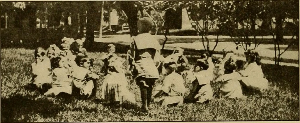 An illustration from Rhythmic action plays and dances; a book of original games and dances, arranged progressively, to Mother Goose and other action songs, with a teaching introductory; for the kindergarten, primary schools, playground and gymnasium, 1915, leaf 41