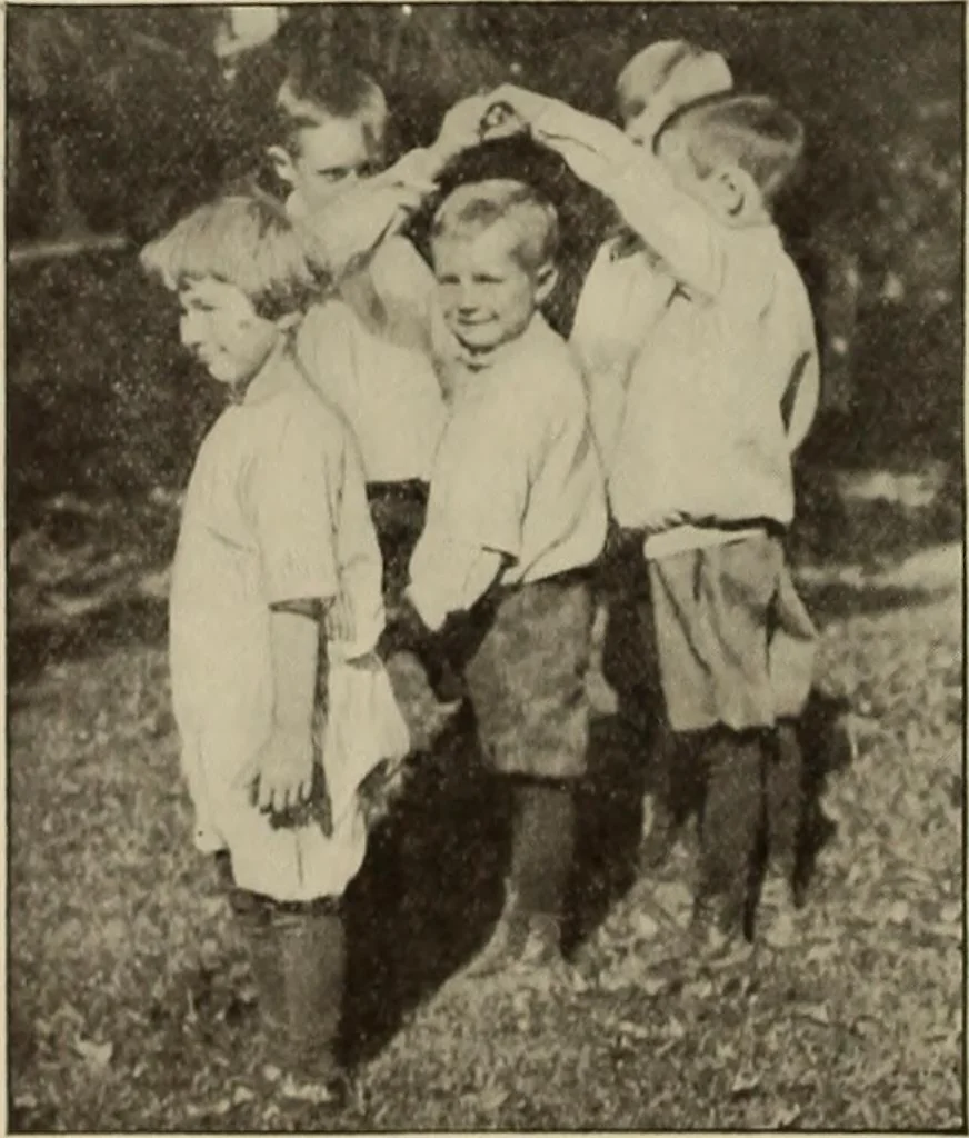 An illustration from Rhythmic action plays and dances; a book of original games and dances, arranged progressively, to Mother Goose and other action songs, with a teaching introductory; for the kindergarten, primary schools, playground and gymnasium, 1915, leaf 117