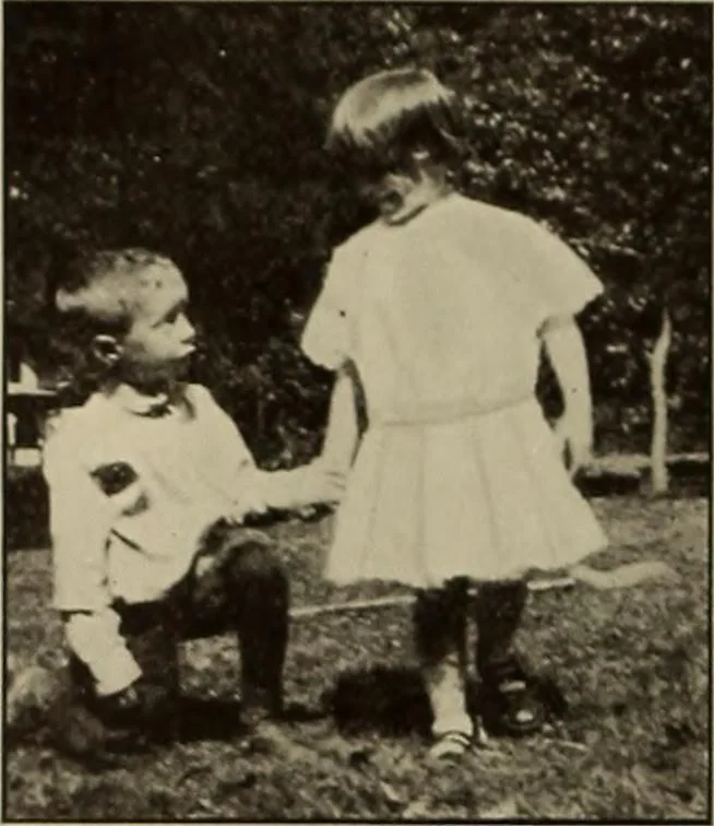 An illustration from Rhythmic action plays and dances; a book of original games and dances, arranged progressively, to Mother Goose and other action songs, with a teaching introductory; for the kindergarten, primary schools, playground and gymnasium, 1915, leaf 119