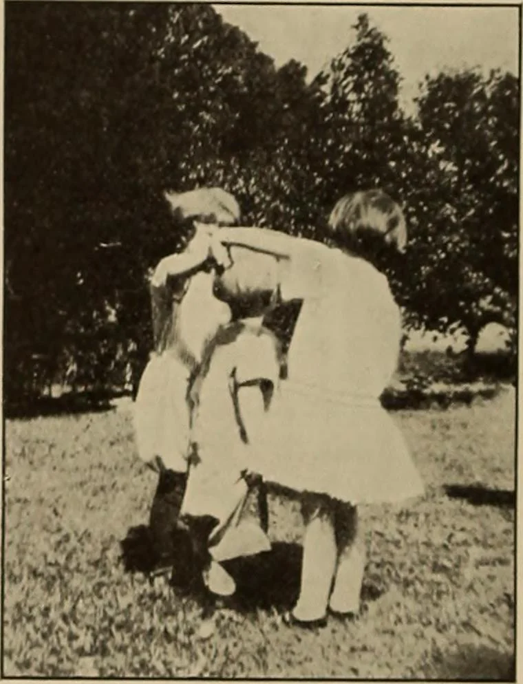 An illustration from Rhythmic action plays and dances; a book of original games and dances, arranged progressively, to Mother Goose and other action songs, with a teaching introductory; for the kindergarten, primary schools, playground and gymnasium, 1915, leaf 163