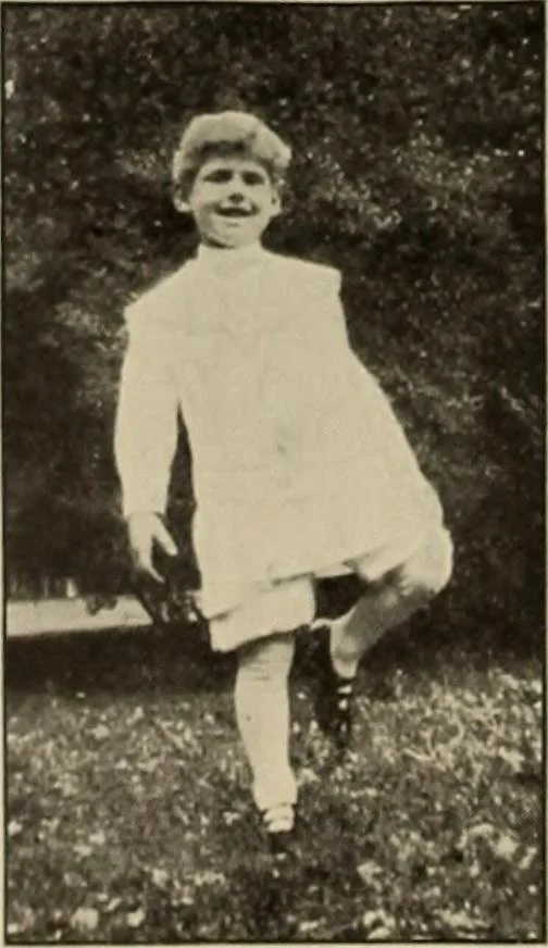 An illustration from Rhythmic action plays and dances; a book of original games and dances, arranged progressively, to Mother Goose and other action songs, with a teaching introductory; for the kindergarten, primary schools, playground and gymnasium, 1915, leaf 67