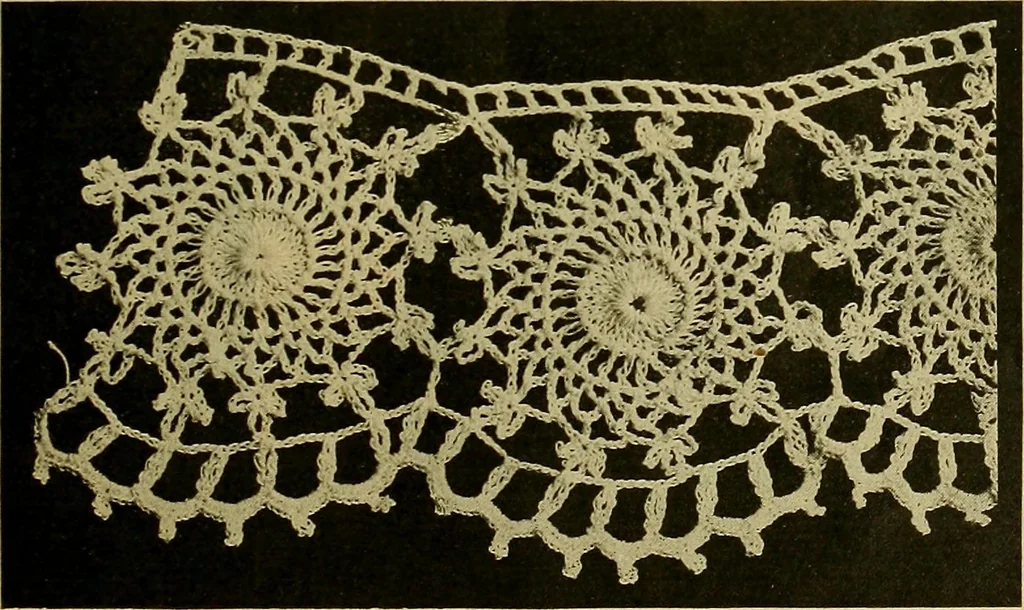 An illustration from Richardson's crocheted edgings and insertions, 1916, leaf 12