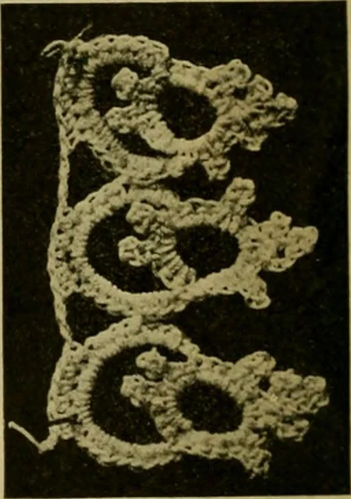 An illustration from Richardson's crocheted edgings and insertions, 1916, leaf 13
