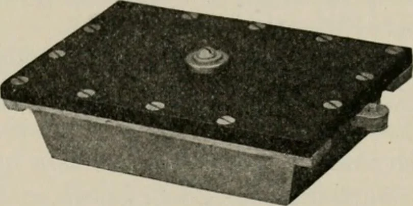 An illustration from Robison's Manual of radio telegraphy and telephony for the use of naval electricians, 1918, leaf 116