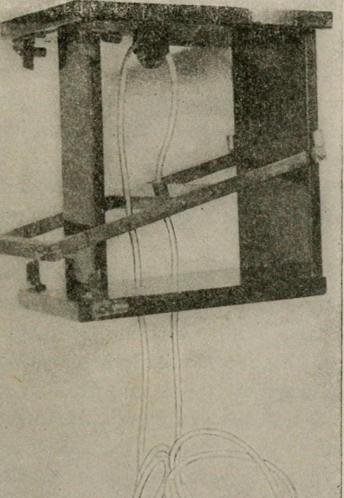 An illustration from Robison's Manual of radio telegraphy and telephony for the use of naval electricians, 1918, leaf 140